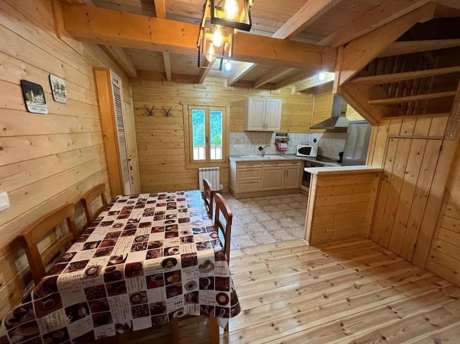 Chalet 6B Dans Les Pyrenees Proche D'Andorre Л'Оспитале-пре-л'Андорр Экстерьер фото